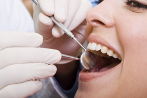 Consulta básica de cirugía oral y maxilofacial  en Clínica Aliaga